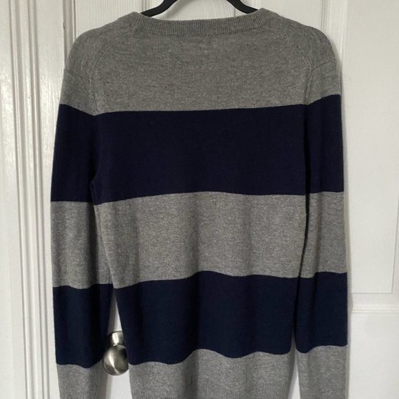 Vintage Babaton Cashmere Sweater - Picture 2 of 3
